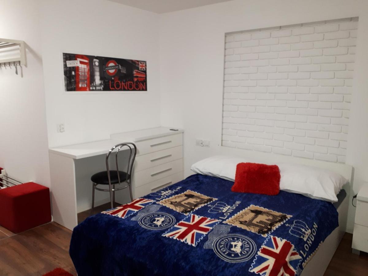 Apartament Centrum Panoramiczna Big Ben Z Balkonem-- Klimatyzacja-- Kielce Kültér fotó