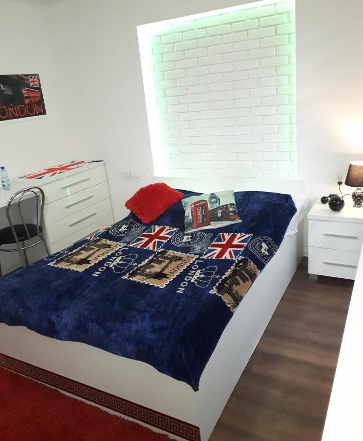 Apartament Centrum Panoramiczna Big Ben Z Balkonem-- Klimatyzacja-- Kielce Kültér fotó