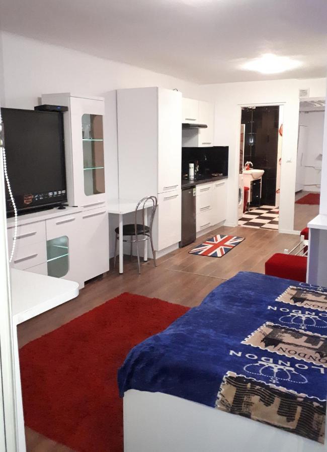 Apartament Centrum Panoramiczna Big Ben Z Balkonem-- Klimatyzacja-- Kielce Kültér fotó