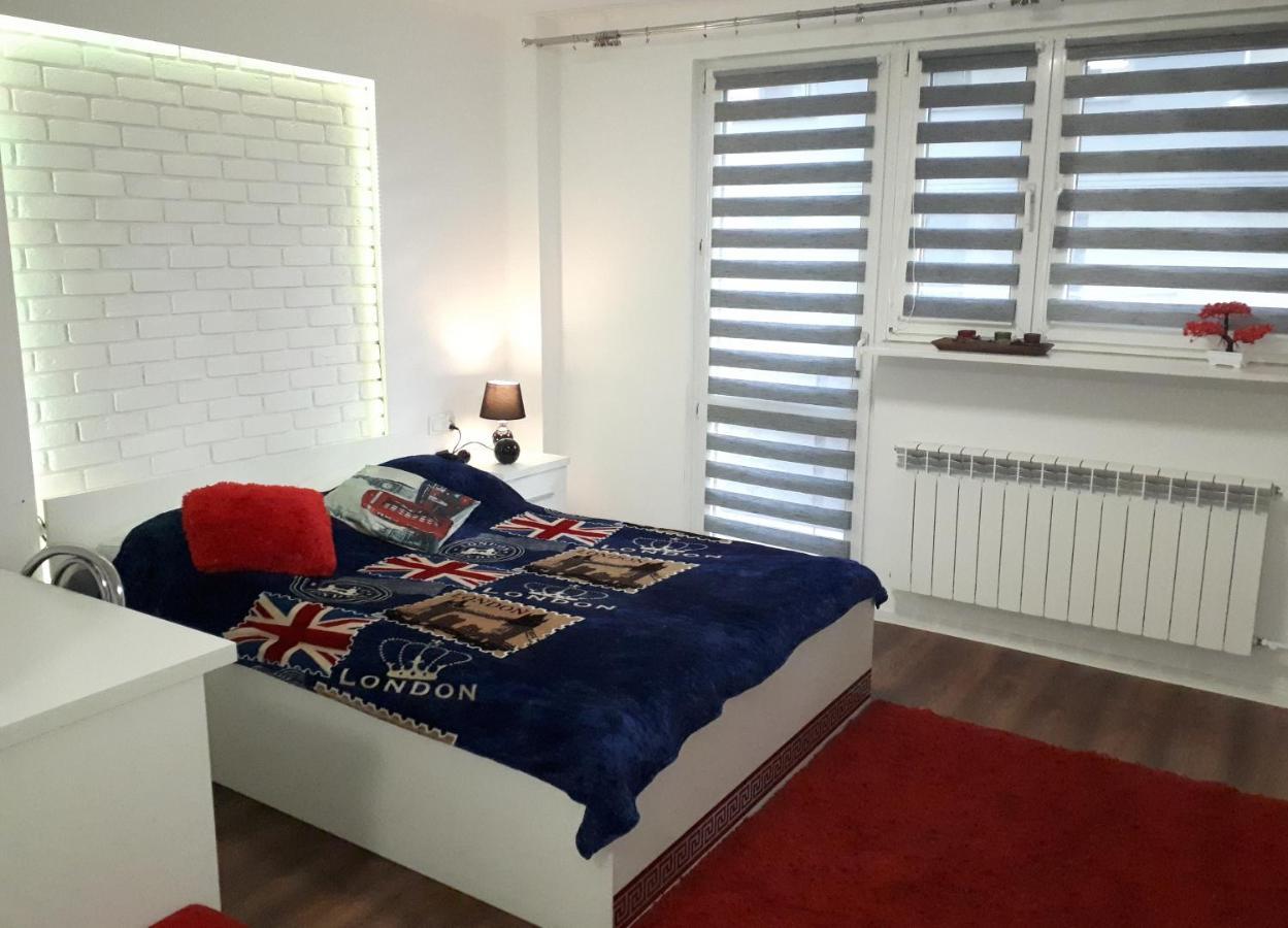 Apartament Centrum Panoramiczna Big Ben Z Balkonem-- Klimatyzacja-- Kielce Kültér fotó