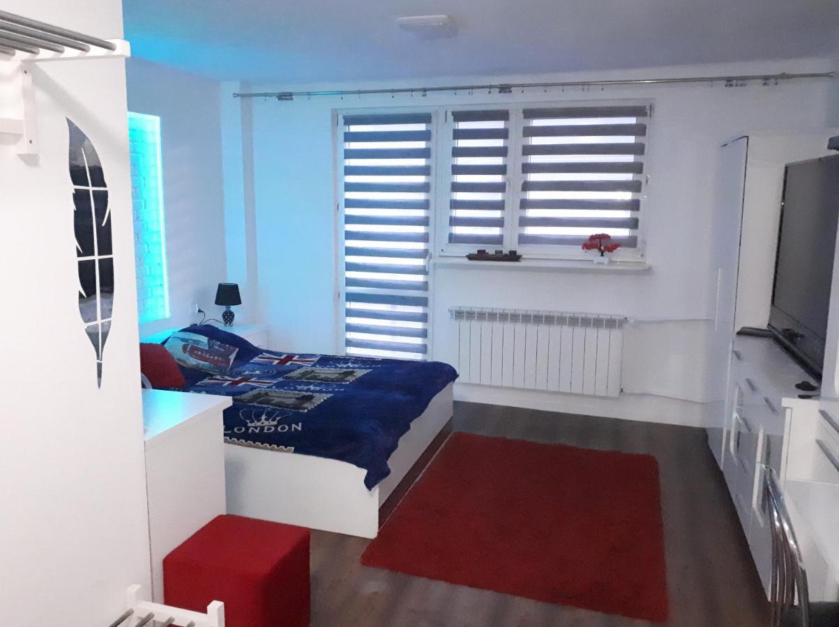 Apartament Centrum Panoramiczna Big Ben Z Balkonem-- Klimatyzacja-- Kielce Kültér fotó