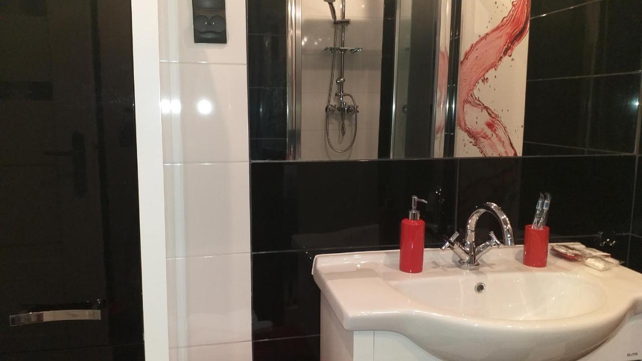 Apartament Centrum Panoramiczna Big Ben Z Balkonem-- Klimatyzacja-- Kielce Kültér fotó